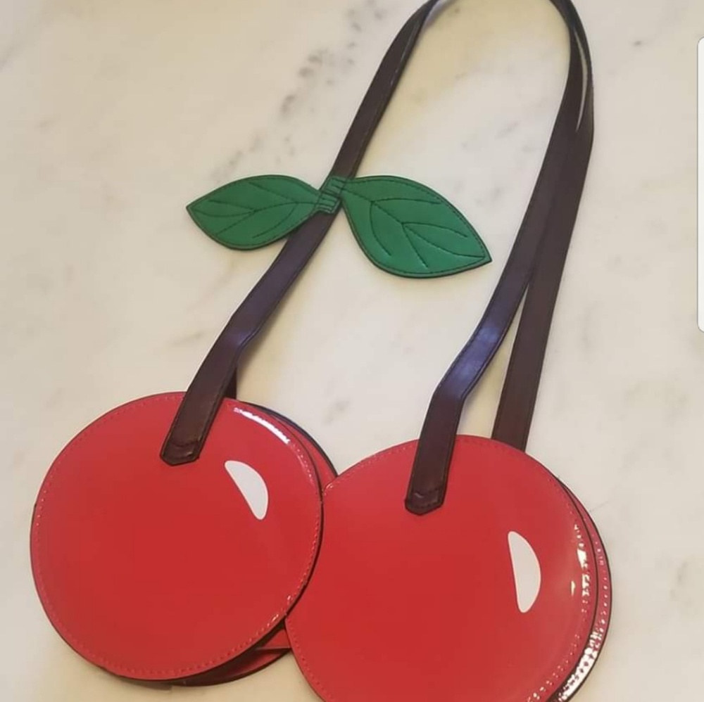 Sleepyville Critters, Cherry Purse